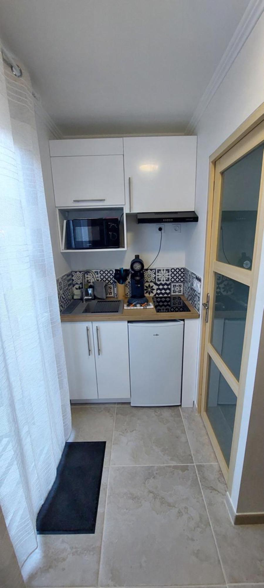 Gite De L'Olivier, Classe, Climatise, Jardin Avec Parking Gratuit Devant Le Logement Et A 5 Minutes Du Centre-Ville A Pied LʼIsle-sur-la-Sorgue المظهر الخارجي الصورة