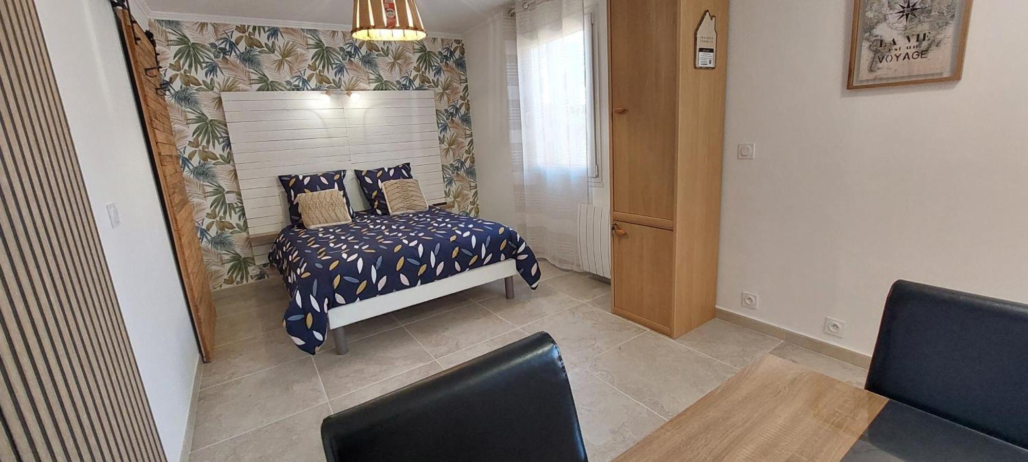 Gite De L'Olivier, Classe, Climatise, Jardin Avec Parking Gratuit Devant Le Logement Et A 5 Minutes Du Centre-Ville A Pied LʼIsle-sur-la-Sorgue المظهر الخارجي الصورة